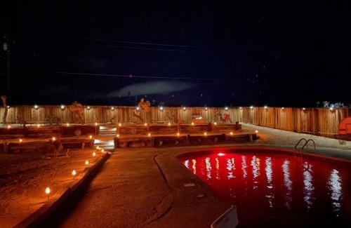 Twentynine Palms Casa | Private Home - Heated Saltwater Pool, BBQ, Pro Pool Table, Horseshoes, Darts, Cotton Bedding, Half Acre - The Joshua Tree Forest - Pool Heat Optional