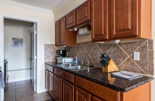Holly Casa | Private Home Near Downtown, Lake, Trails, and Venues in Trendy East Austin.