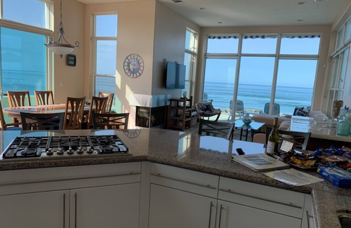 South Oceanside Casa | HABITACIÓN INDEPENDIENTE 3BR - EN LA PLAYA - AMPLIA - BIEN NOMBRADA - DORMIR 10-11