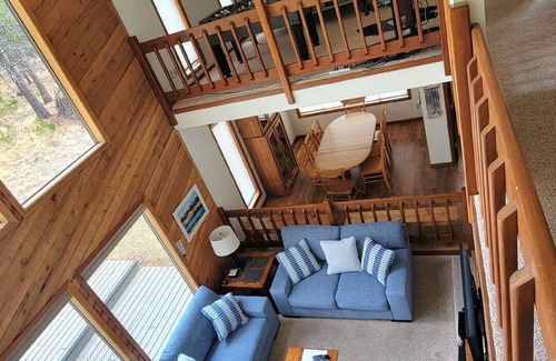 Sunriver Casa | Private home with hot tub, 8 SHARC passes, bike paths, close to Deschutes River