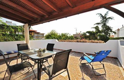 Flogita Apartamento | Private home with spacious garden & veranda - Flogita beach