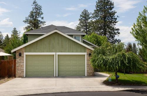 Boyd Acres Casa | Private Hot-Tub- 3 BDR for 8 Pet's OK