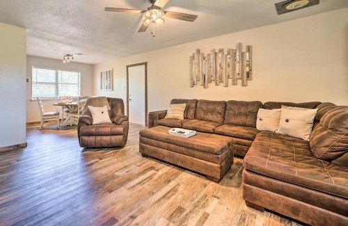 Broken Bow Casa | Private Hot Tub and Yard Secluded Broken Bow Home!