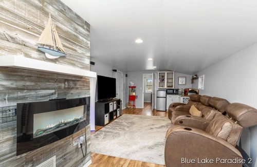 Smyrna Casa | Private HOT TUB - Blue Lake Paradise - SLEEPS 4