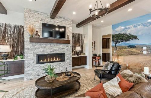 Hurricane Casa | Private Hot Tub By Sand Hollow Safari Themed