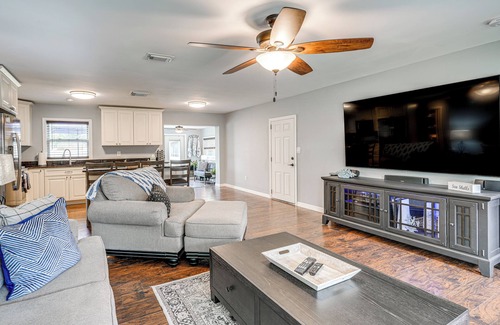 Florida South Atlantic Coast Casa | Private Hot Tub & Grill: Avon Park Getaway!