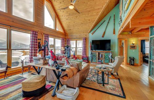 Grand Lake Casa | Private Hot Tub Mtn-View Grand Lake Cabin!