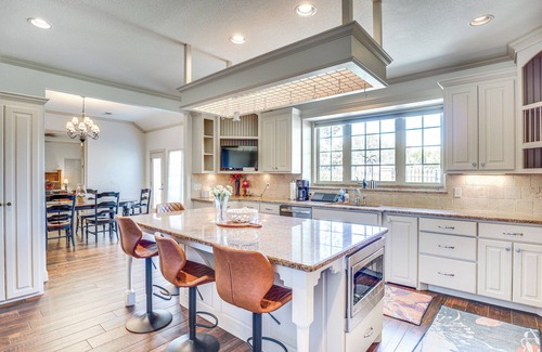 Canyon Casa | Private Hot Tub & Patio: Golf Retreat in Canyon!