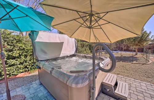 West Sedona Casa | Private Hot Tub Pet-Friendly Home in Sedona!