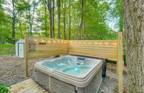 Pocono Summit Casa | Private Hot Tub Tree-Lined Poconos Home!