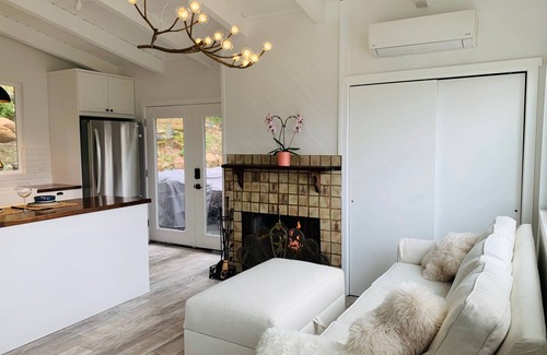 Mira Monte Casa | Private Hot Tub w/ Sunset Views, New Remodel, Fireplace/Firepit & Pet Friendly!