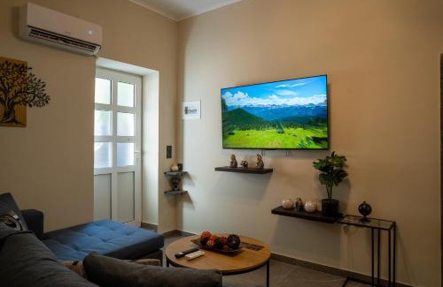 Lesvos Apartamento | Private House, 10 min to Castle