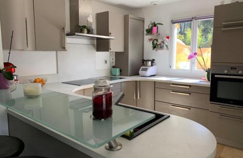 Flayosc Casa | Private house, 3 bdr, heated pool & pool house