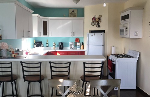 Guardarraya Casa | Casa cerrada con piscina privada en PR3 por Ocean-5 minutos a pie de la playa