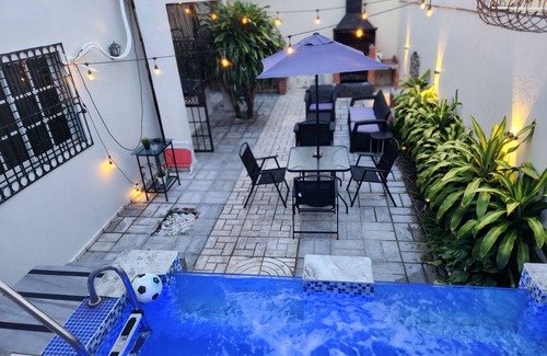 Santo Domingo Casa | Casa privada, piscina, AC, BBQ, WiFi, para fam y mascotas - Cerca Zona Colonial