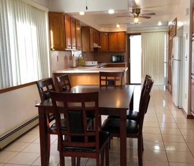Hopelawn Apartamento | Private house with 4 bedrooms and 2 bathrooms and direct NYC Manhattan train only 10 minute walk away