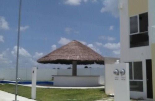 Cancún Casa | CASA PRIVADA CON PISCINA, HABITACIONES A / C, EXCELENTE UBICACIÓN, FAMILIAR, PACÍFICO.