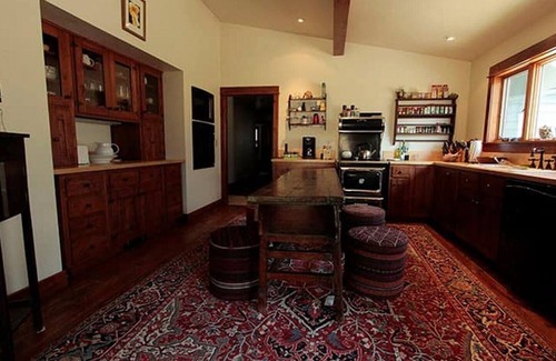 Porcupine Park Casa | Private Island in Big Sky-Great Fishing & Hunting