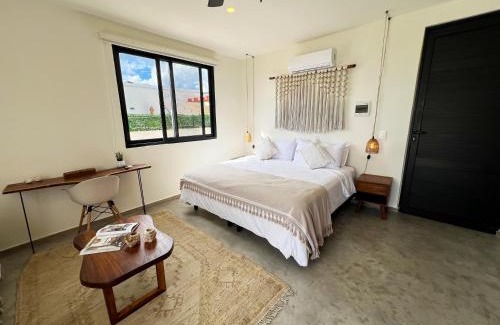 Puerto Aventuras Apartamento | Private Jacuzzi, Golf Getaway, sunrise view