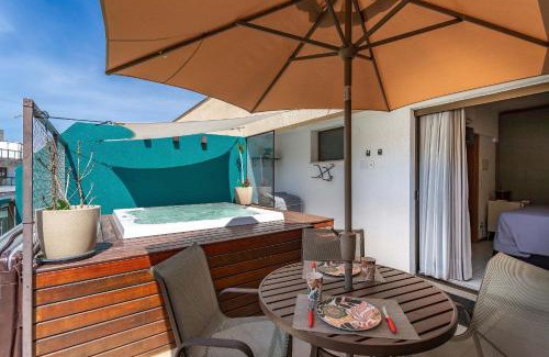 Itaipava Apartamento | Jacuzzi Privativa Cobertura no coração de Itaipava