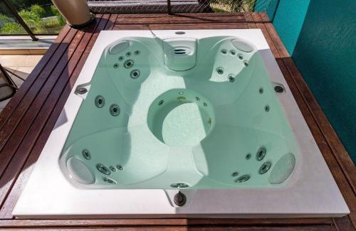 Itaipava Apartamento | Jacuzzi Privativa Cobertura no coração de Itaipava