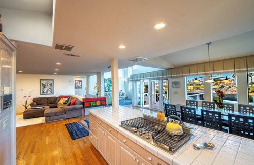 Pierpont Bay Casa | 25% Off Aug WkDay Steps2Sand, Hot Tub, Ocean Views