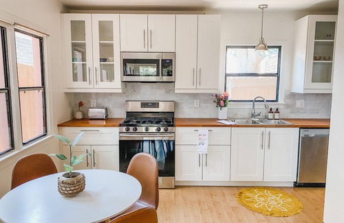 Atwater Village Casa | Private LA craftsman home in Atwater Village!