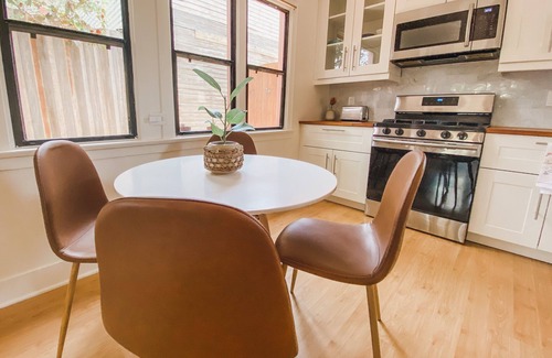 Atwater Village Casa | Private LA craftsman home in Atwater Village!