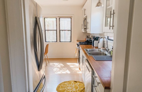 Atwater Village Casa | Private LA craftsman home in Atwater Village!