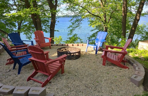 Miltona Casa | Private Lake Access-7 King Beds-Spacious Retreat-2 Game Rooms-Theater Room