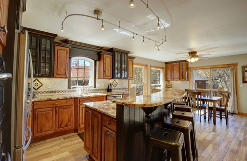 Willow Grove Casa | Private lake front home, Open layout, Remodeled kitchen, Excellent views 334