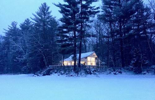 Canton Casa | Private Lake House, Firepit & Amazing Sunset Views