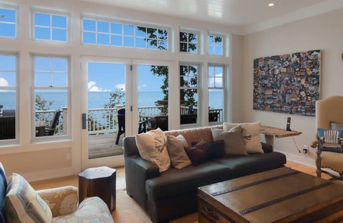 Leland Casa | Private Lake Michigan lakefront luxury retreat North of Leland w stunning views