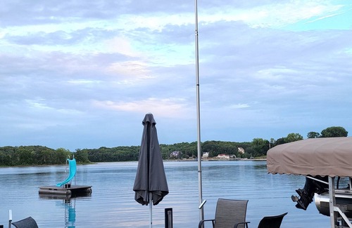 Prior Lake Apartamento | Hermoso apartamento con vista al lago, tranquilidad con muchas atracciones locales