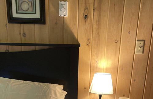 South Kortright Cabina | PRIVATE Lakefront Catskills Cabin