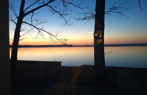 Prudenville Cabaña | Private Lakefront Cottage with 90' of sandy East Bay frontage on Houghton Lake