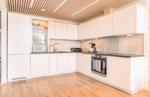 Heinola Casa | Private Lakefront Cabin with Sauna and Hot Tub