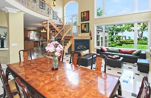 Grimsby Casa | Private Lakefront Estate House - Lake Patio - Indoor Pool