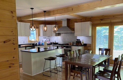 Weare Casa | Private lakefront new log house Main house