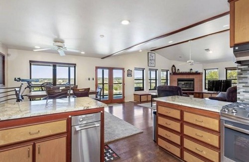 Spicewood Casa | ¡Oasis privado frente al lago en el lago Travis con vista!