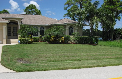 Pine Valley Villa | Lakeside con piscina, excelente privacidad, Wildlife Haven, Wi-Fi gratis