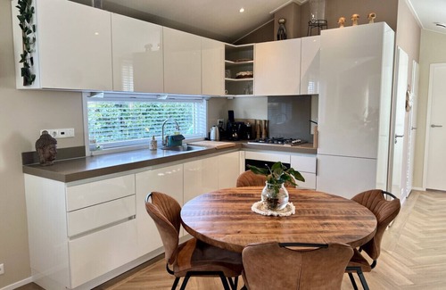 Vinkeveen Apartamento | Private Lakeside house with sauna - near Amsterdam