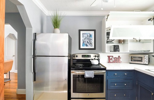 High Point Casa | ¡ESPECIAL! 1Min HPU, 6Min al mercado de muebles, mascotas OK