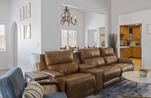 Bullhead City Casa | PRIVATE Launch & Beach, 3 Bd, 2 Ba - "The Bullhead Boho"