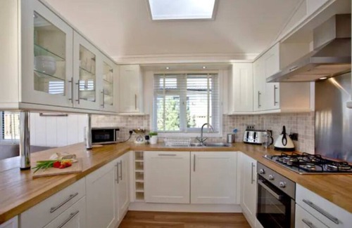 Salcombe Cabina | Private Lodge in a beautiful surroundings. Salcombe town 10-15 mins by car.