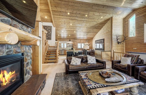Breckenridge Cabina | Private log cabin in the woods with everything you come to Colorado for