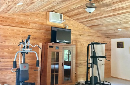 Mcalpin Cabina | PRIVATE Log Cabin with Indoor pool sauna and gym YOU RENT IT ALL NO ONE ELSE