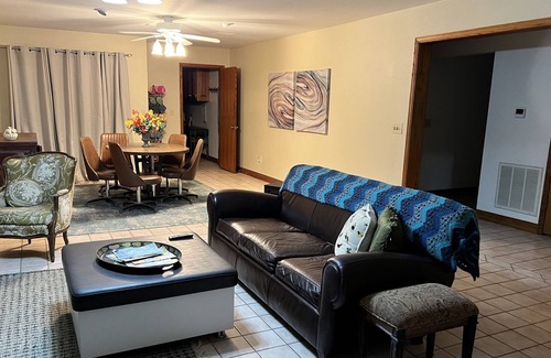 Fayetteville Casa | Private lower level -country living within minutes of town