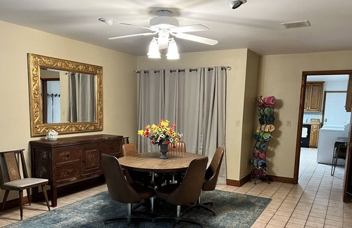 Fayetteville Casa | Private lower level -country living within minutes of town