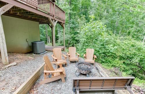 Cleveland Casa | Private Luxury Cabin w Pool Table and Firepit
